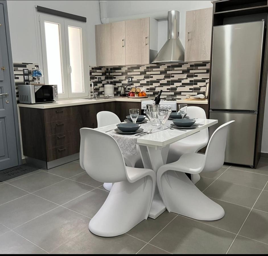 Thania'S House ,4 Minutes From The Center Of Hermoulis Ermoupoli Buitenkant foto