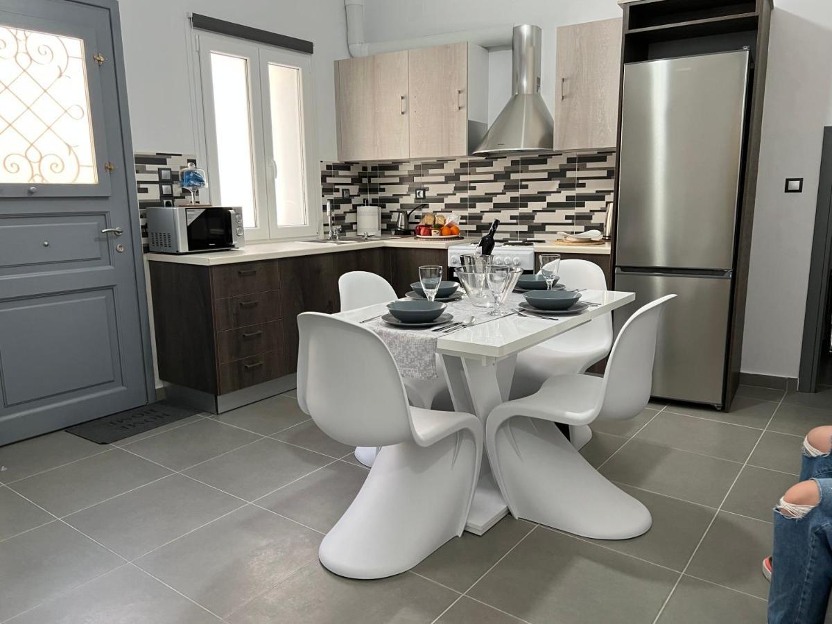 Thania'S House ,4 Minutes From The Center Of Hermoulis Ermoupoli Buitenkant foto