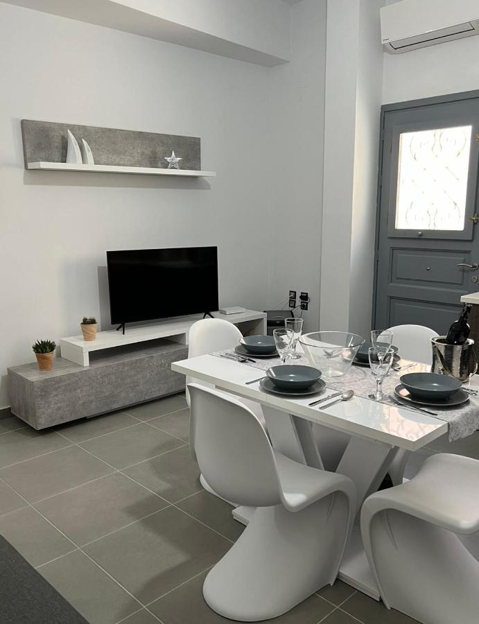 Thania'S House ,4 Minutes From The Center Of Hermoulis Ermoupoli Buitenkant foto